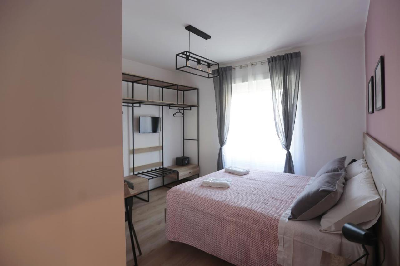 נאפולי Angio Holiday Rooms מראה חיצוני תמונה