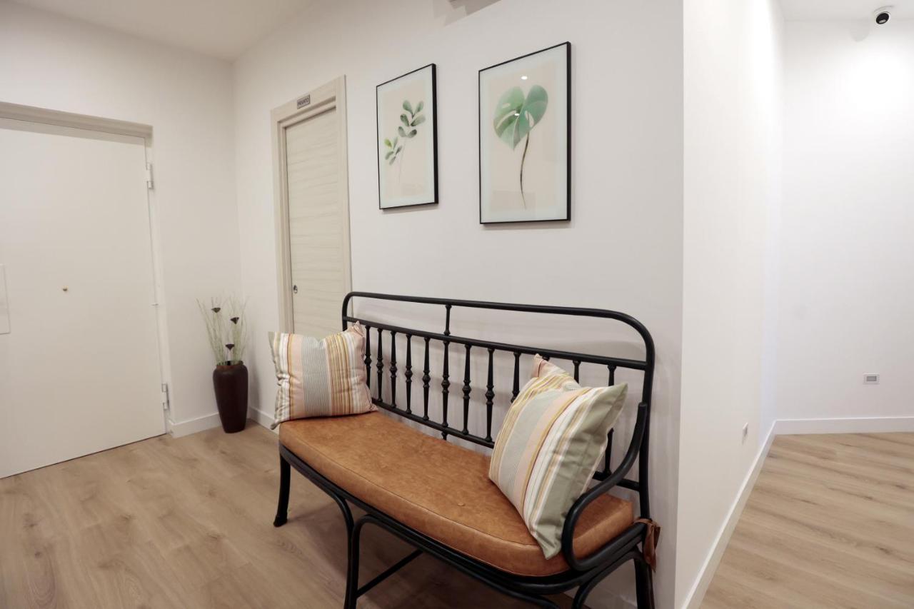 נאפולי Angio Holiday Rooms מראה חיצוני תמונה