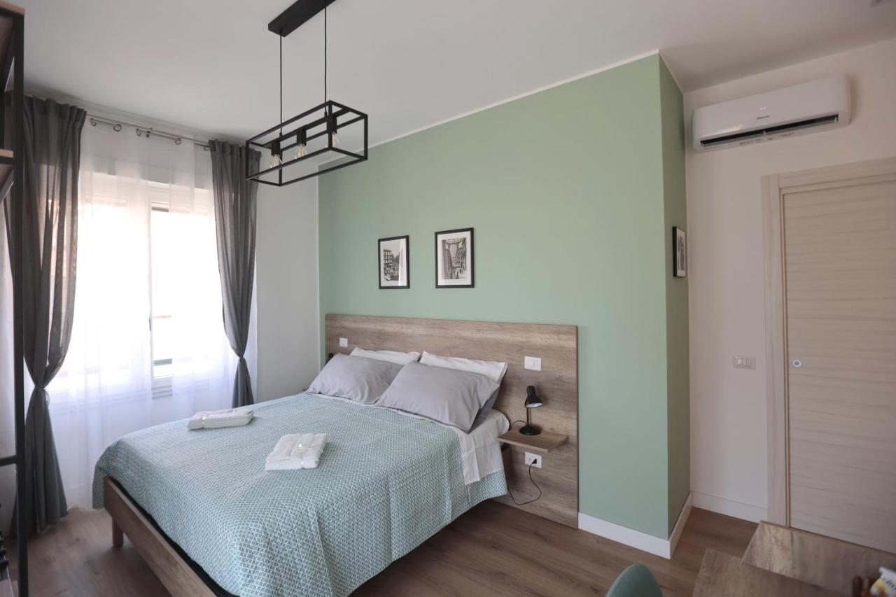 נאפולי Angio Holiday Rooms מראה חיצוני תמונה