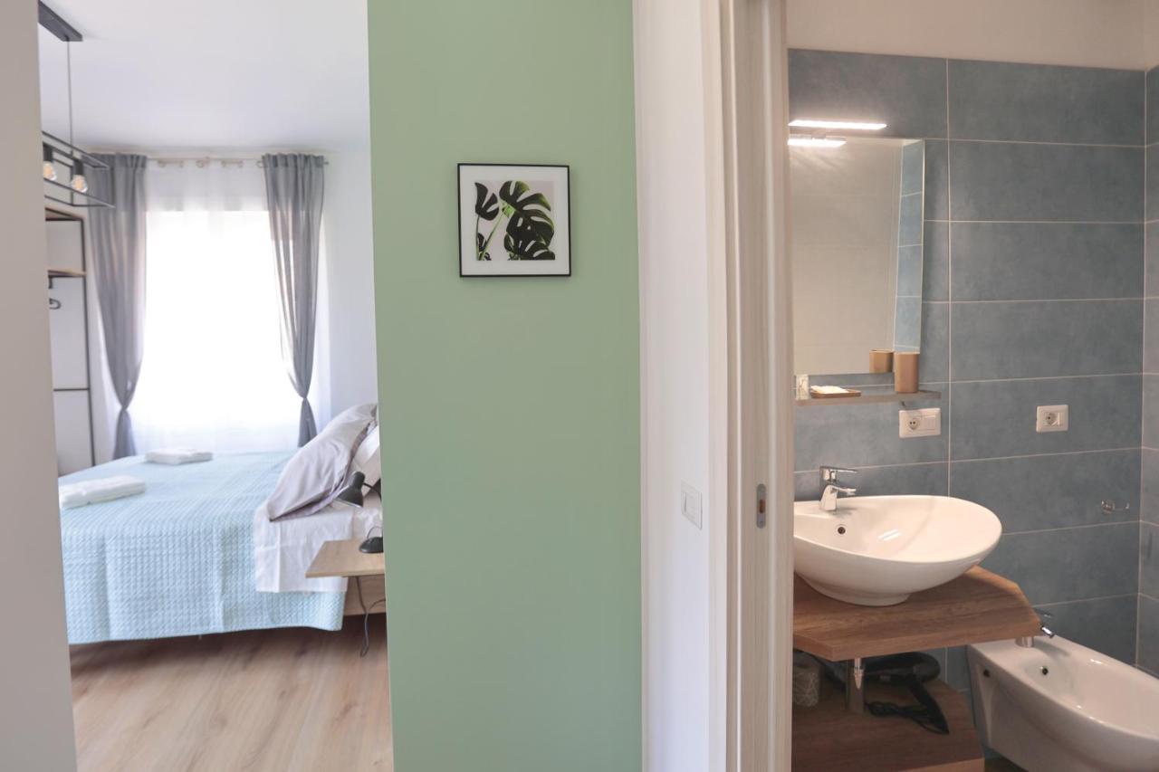 נאפולי Angio Holiday Rooms מראה חיצוני תמונה