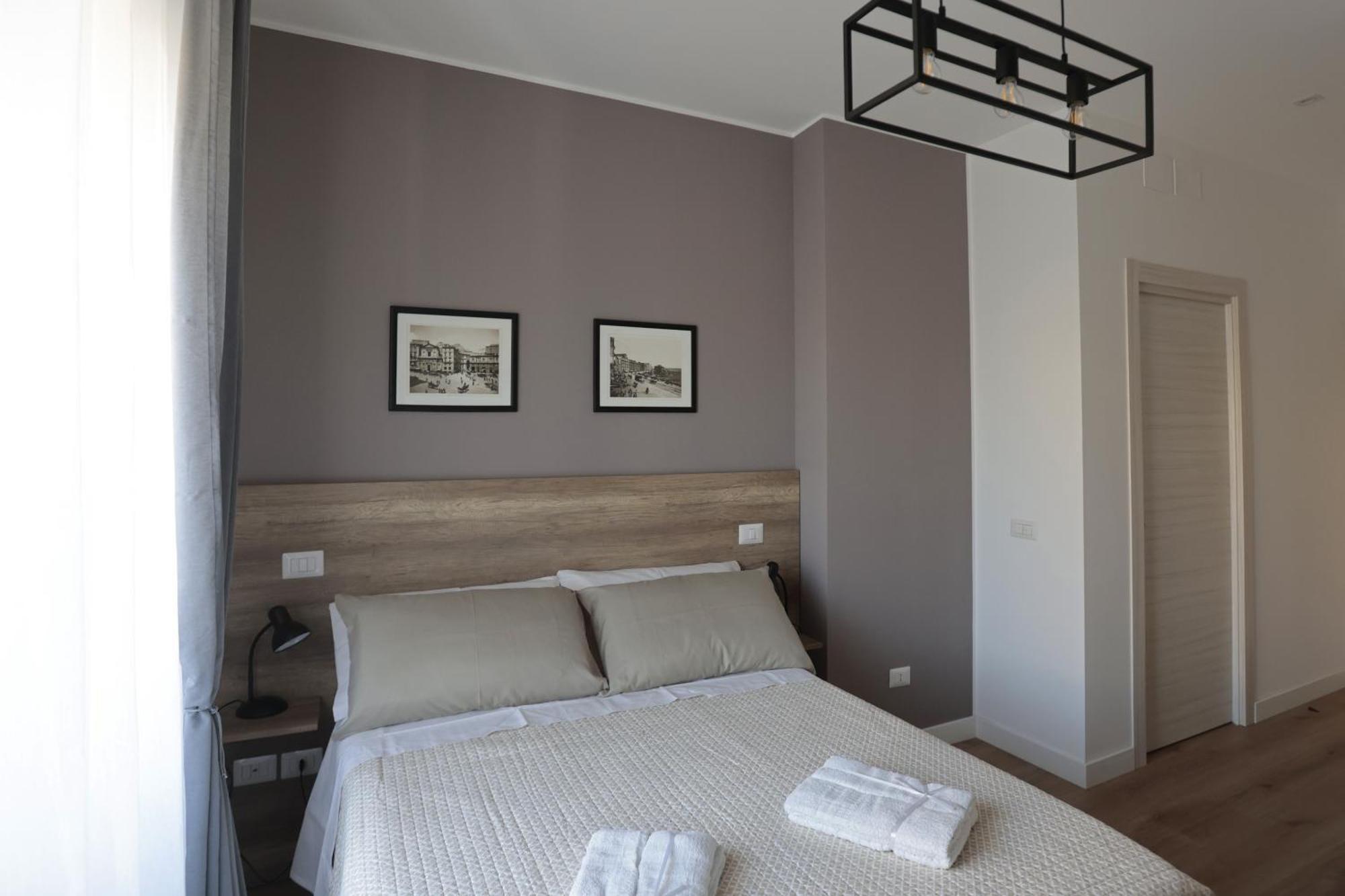 נאפולי Angio Holiday Rooms מראה חיצוני תמונה