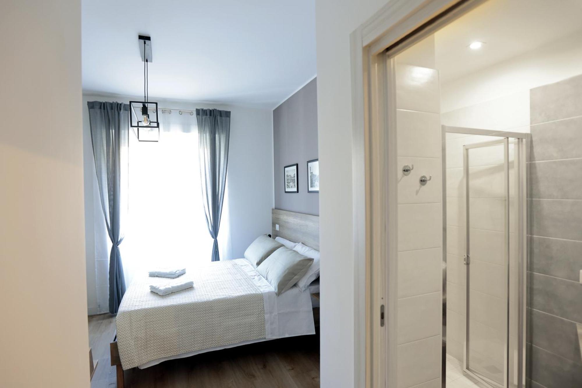 נאפולי Angio Holiday Rooms מראה חיצוני תמונה