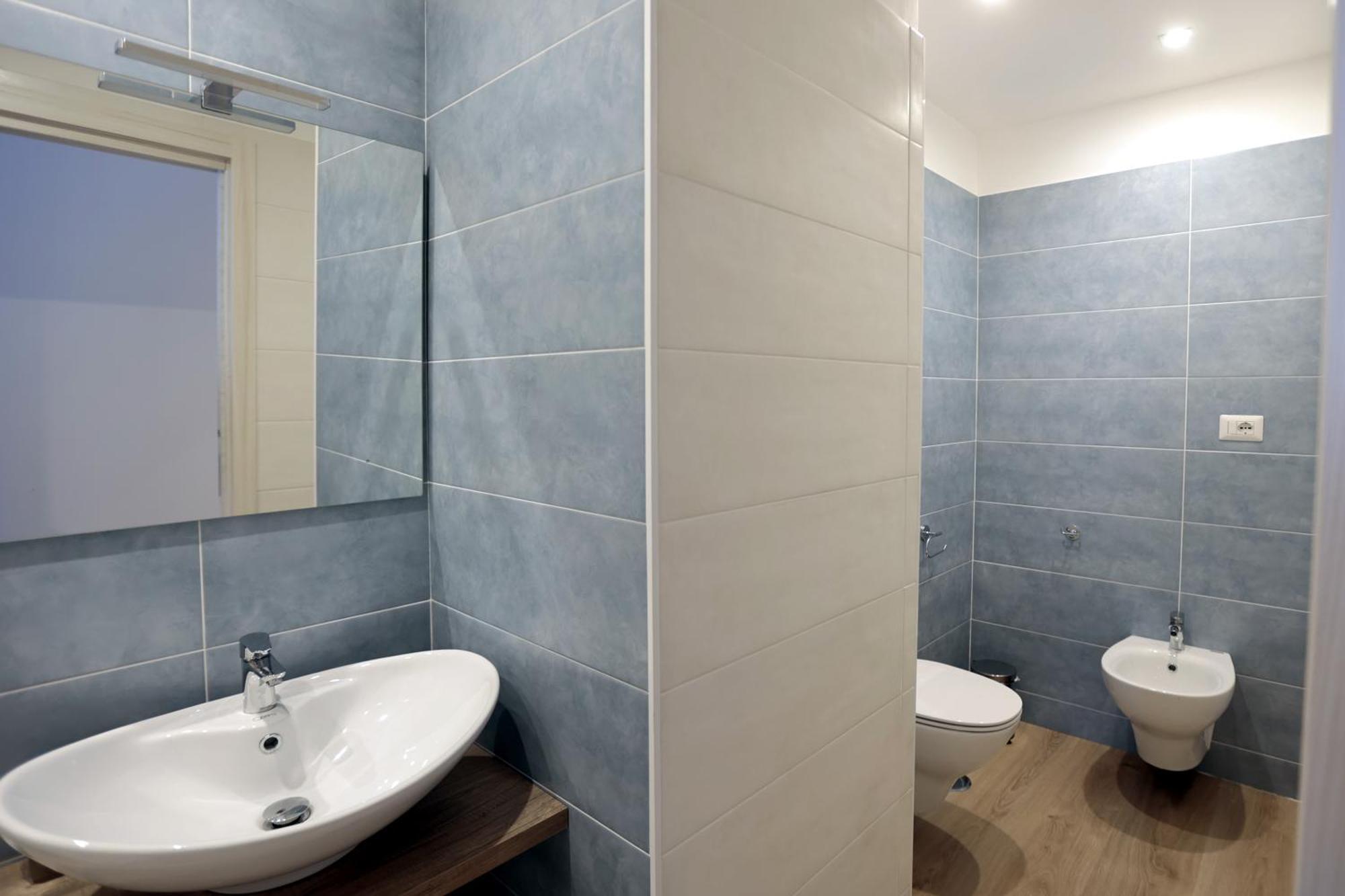 נאפולי Angio Holiday Rooms מראה חיצוני תמונה